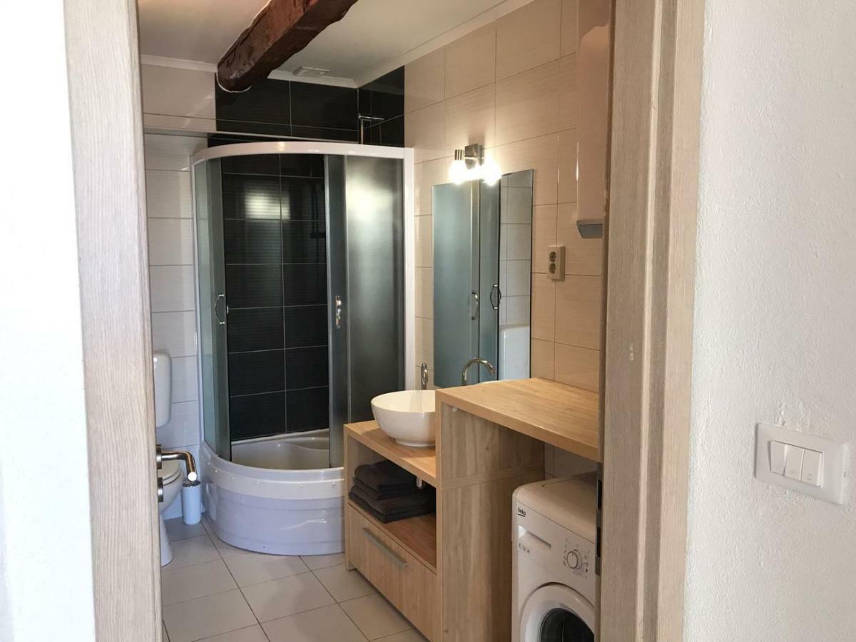 שיבניק Apartment Bruno מראה חיצוני תמונה