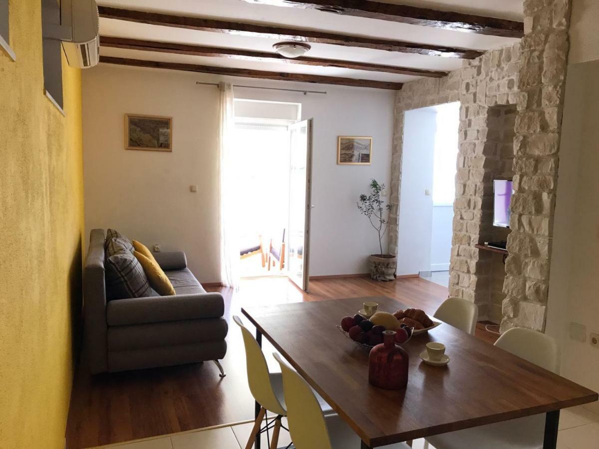 שיבניק Apartment Bruno מראה חיצוני תמונה